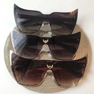 Cat eye sunglasses